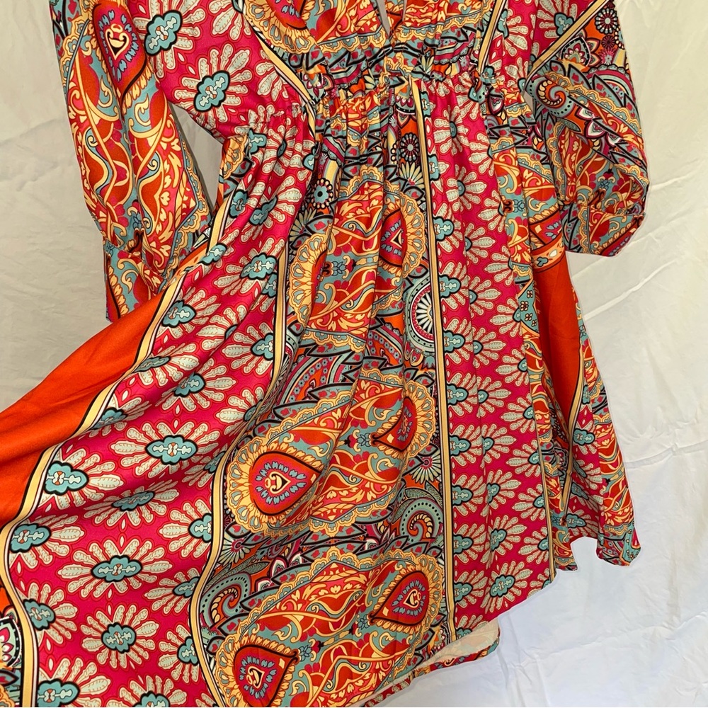 Deep V-Neck Open Tie Back Dress - Picture 3 of 5